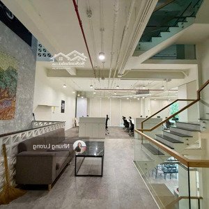 Cho Thuê Văn Phòng Vị Trí Trung Tâm Sala Thủ Thiêm, Dtsd: 2.100m2, Bàn Giao: Nội Thất Văn Phòng