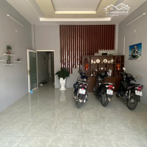 Cho Thuê Mặt Bằng Kinh Doanh đường Phong Châu Ngay Ngã Tư Thích Quảng đức