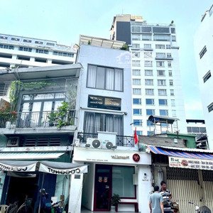 cần tiền, chính chủ bán nhà mặt tiền đường đề thám p. cô giang quận 1. dt 76m2 28 tỷ. hầm 7 tầng