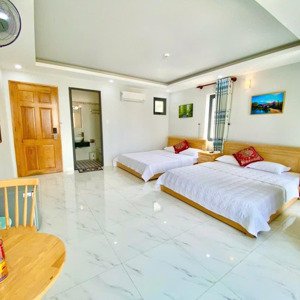 bán khách sạn mặt tiền đường gần biển bãi sau p. 2 tp. vt 7 tầng 25 phòng thu nhập cực tốt