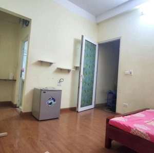 phòng vip mễ trì 26m đủ đồ, sàn gỗ, yên tĩnh, sạch sẽ, giá rẻ, có hỗ trợ