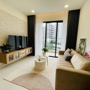 bán căn centery 96m2 full nội thất, tầng 7. nhà ở ngay, vay ngân hàng 70%. giá 7,5 tỷ nhận nhà