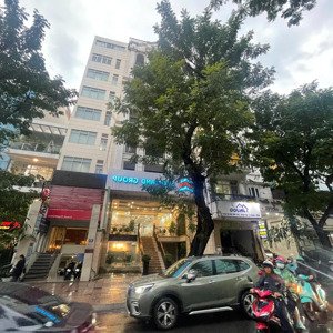 bán tòa nhà chdv cao cấp khu sân bay dt gần 200m² thu 2 tỷ/năm mặt tiền nb đường cửu long.