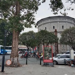 Bán Nhà 4 Tầng Phố Lý Nam đế,khu Cán Bộ Quân đội Dt 70m,mt Gần 5m,ngõ Rộng ,thông .ô Tô đỗ Gần Cửa.