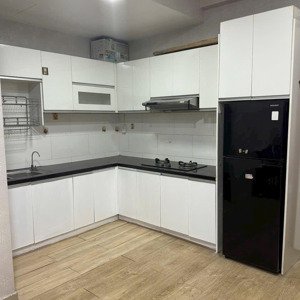 bán căn hộ ruby sẵn sổ hồng 2pn2wc giá 3,5 tỷ