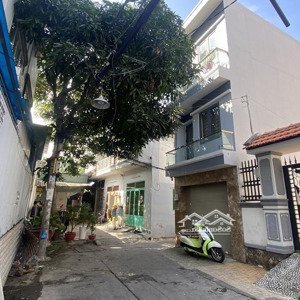 nhà hxh nguyễn văn luông phường 10. quận 6. ngay công viên. 44m2 . 3 tầng 4pn . 5wc. btct. sd120m2