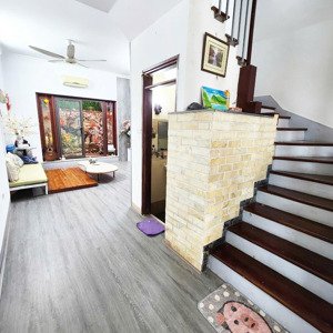 Bán Biệt Thự 4 Tầng, 90m2 Tại Văn Quán, Giá Thỏa Thuận, View đẹp