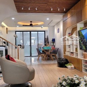 cần bán gấp nhà kdt vạn phúc city giá 19.5tỷ nhà như hình