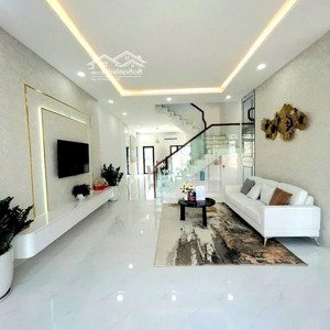 gia khải luxury 2 tỷ 900 nhà phố trung tâm thành phố bến cát, cách 1,4km kcn rạch bắp
