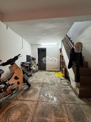 bán nhà hồng mai hai bà trưng 20m2 3 tầng 3,9 tỷ cách 2 nhà ô tô đỗ 2 mặt ngõ