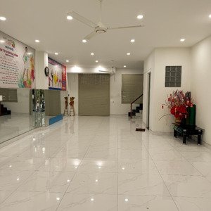 Cho Thuê Nhà 2 Mặt Tiền 1t2l Phường Bửu Long. Dt: 6x22=130m2. Giá: 12tr/ Tháng Hợp đồng Dài Hạn