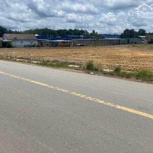 BÁN GẤP TRONG THÁNG 2 LÔ 10X41=410M2 SỔ RIÊNG, SÁT CHỢ, DÂN ĐÔNG GIÁ 165 TRIỆU