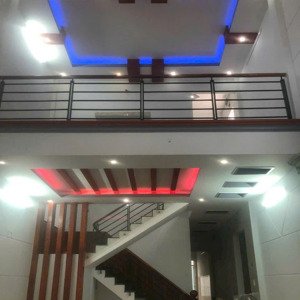 nhà mặt tiền chợ lê thị ngay, sầm uất, tiện kinh doanh, sổ hồng riêng