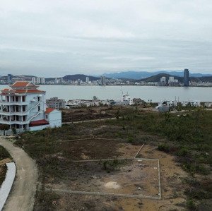 ô đất biệt thự siêu vip đảo ngọc tuần châu. view biển trực diện. trước mặt là vườn hoa k che chắn
