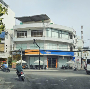 Cơ Hội Vàng Cho Doanh Nghiệp Cho Thuê Nhà Mặt Tiền Ngay Ngã 4, Khu Trung Tâm, Chợ, Biển.