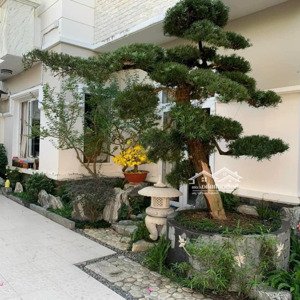 Cho Thuê Biệt Thự Góc 2 Mt Khu Ao Sen Tên Lửa, 12x20m, Kế Bên Aeon Mall Bình Tân
