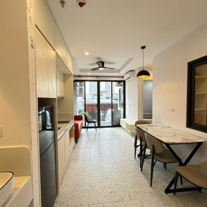 Cho Thuê Căn Hộ 2 Ngủ 1 Khách 50m2, Giá 10tr5/th Full đồ Mới Tinh Ngay Ngã Tư Sở