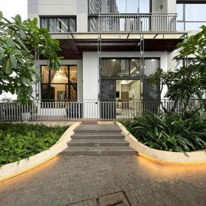 siêu hiếm - căn hộ the view tại tầng hồ bơi - diện tích sử dụng 240m2 - 4pn, 3 wc, full nội thất.