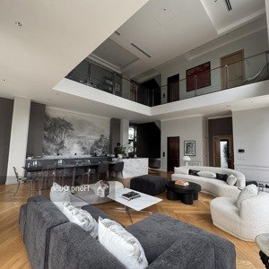 chính chỉ cần bán villa đảo kim cương,dt 380m2. trệt -2 tầng.lh 