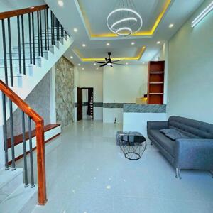 Bán nhà mới xây hoàn thiện 50m2 gần bệnh viện số 10