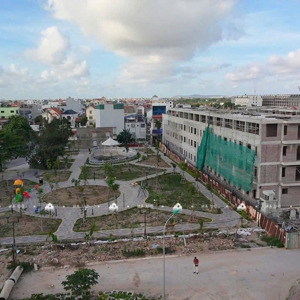 Cần Bán Liền Kề Diện Tích 65m2 Xây Sẵn 4 Tầng Có ô Chờ Thang Máy Tại Nam Hải Lh : 