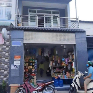 ban nhà mặt tiền bình chánh 900tr