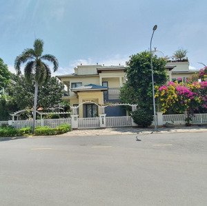 Tôi Cần Bán Gấp Căn Biệt Thự Senturia Vườn Lài Diện Tích 435m2