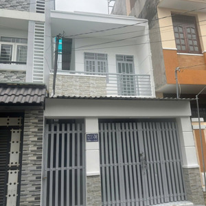 Chính Chủ Cần Bán Nhà Mặt Tiền Trệt 1 Lâù 3pn đường Nhựa Trước Nhà 12m Lh 