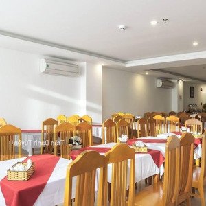 cần bán khách sạn 3 sao mặt tiền đường trần phú nha trang, đang có dòng tiền ổn định, giá 78 tỷ