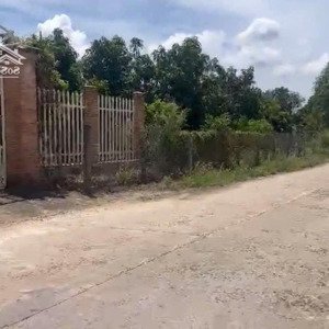 lô đất suối tiên siêu đẹp mua về làm nhà vườn nghỉ dưỡng hoặc đầu tư vô cùng hợp lí giá chỉ 2.6