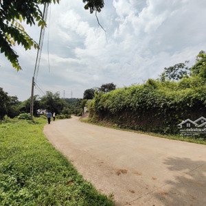 Cần Bán ~2500m2 đất Nghỉ Dưỡng Thị Trấn Lương Sơn Bán Mặt đường ô Tô Tránh Giá 4,x Tr/m