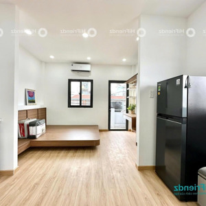 Siêu Phẩm Studio Mới Xây Full Nội Thất Ban Công Lớn Ngay Sát Cầu Chà Và