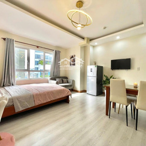 Studio Cao Cấp Full Nội Thất Ra Vào Vân Tay Thang Máy Gác Bếp Riêng