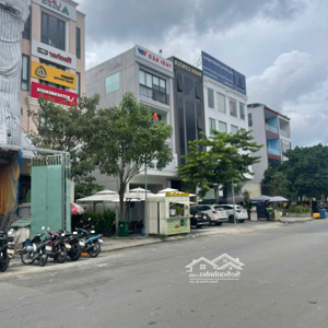 Siêu Phẩm Khan Hiếm Mặt Tiền Ngay Cao đức Lân An Phú - Hầm 4 Tầng Dts 300m2 Giá Chỉ 19,8 Tỷ Bán Gấp
