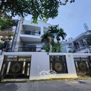 cần bán nhà đường hoàng việt , quận tân bình , dt: 12,8x22m, dtcn: 282m2, kc: 3 tầng