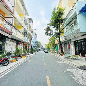 Gấp Bán - Quận 6 - Khu Bình Phú - View Công Viên - Nội Thất Cao Cấp