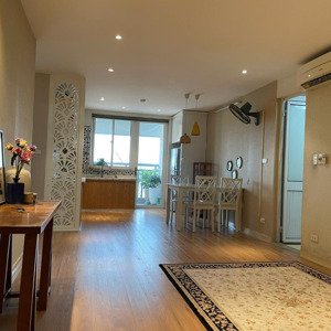 Nhà đẹp, Giá Tốt, 2pn,2wc, Tầng Trung, Chỉ 13tr. Full Nt đẹp, Chỉ 13tr. Lh: 0343,202.831