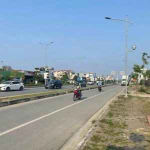 70 m2 ngang 4m tđc hồ sen. tuyến 2 đường 30 m