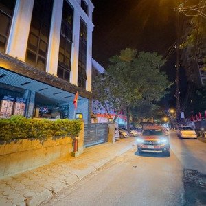 cần bán nhanh tòa nhà văn phòng, penhou dòng tiền cao 220 mt13m tại phố võng thị tây hồ