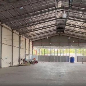 cho thuê kho xưởng rộng 2.200 m