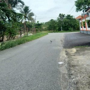 hòa phú, củ chi bán dãy nhà trọ 1/ tỉnh lộ 8 vào đường thông bàn cờ. dt 5x34m = 169m2 thổ cư 7ph