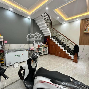lô góc nhà 2 tầng mặt tiền đường hiệp thành 13, p ht, q12, dt 87m2 (4,9mx18m), đường 10m giá 11tỷ