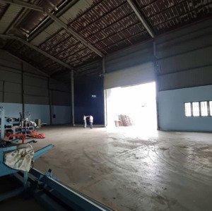 cho thuê kho xưởng, khuôn viên : 1.200m2 , xưởng: 750m2, võ văn vân, bình tân