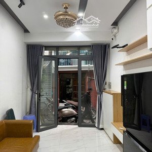cho thuê nr tại hoàng sa, 16 triệu, 33m2, 2pn, 3wc, full nội thất, 4 tầng