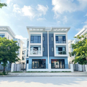 Cắt Lỗ Sâu Căn Biệt Thự An Quý Villa, 198m2, Có đường Dạo Bộ Sau Nhà. Lh 