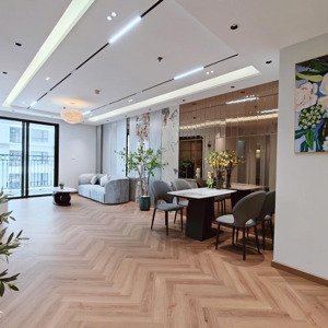 bán nhanh 2pn sửa 3pn , diện tích 110m , có slot xe vĩnh viễn giá : 9,x tỷ