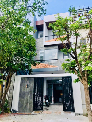 bán nhà 3 tầng full nội thất đường trần kim xuyến 7m5 đẹp, hòa xuân, cẩm lệ
