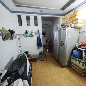 nhà 3 tầng - 2pn - 2wc - hẻm ba gác
