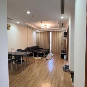 Cho thuê căn hộ đủ đồ tầng 22 Vinhomes Nguyễn Chí Thanh, giá 20tr/tháng