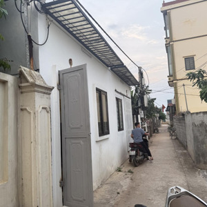 bán 40m2 đất + sẵn nhà cấp 4 và nội thất vĩnh lộc - thư phú. ngay sát chợ. đường ô tô đỗ cửa